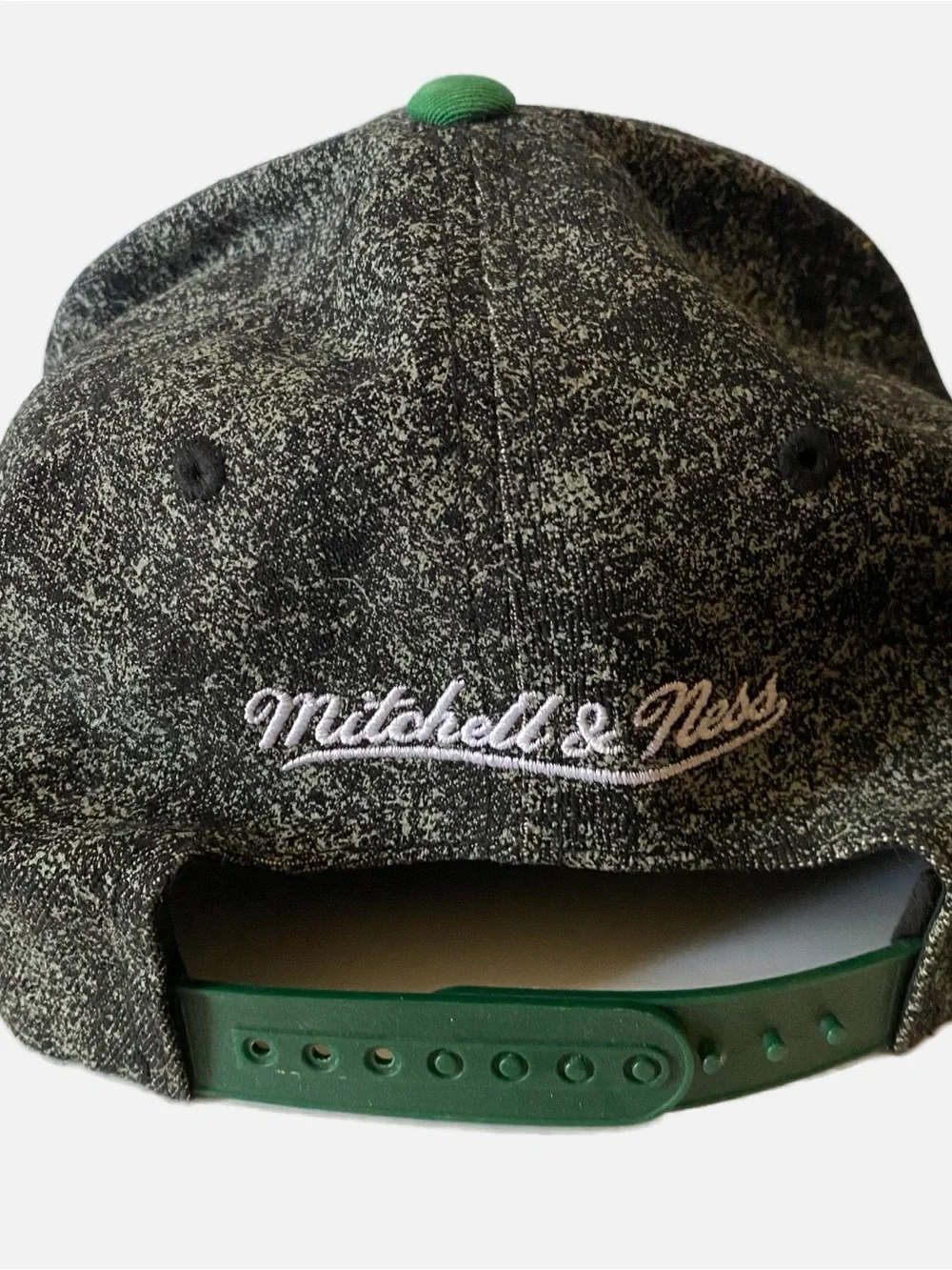 Celtics Snap-Back Hat Mitchell & NessTrucker Sports Hat Cap Basketball NBA